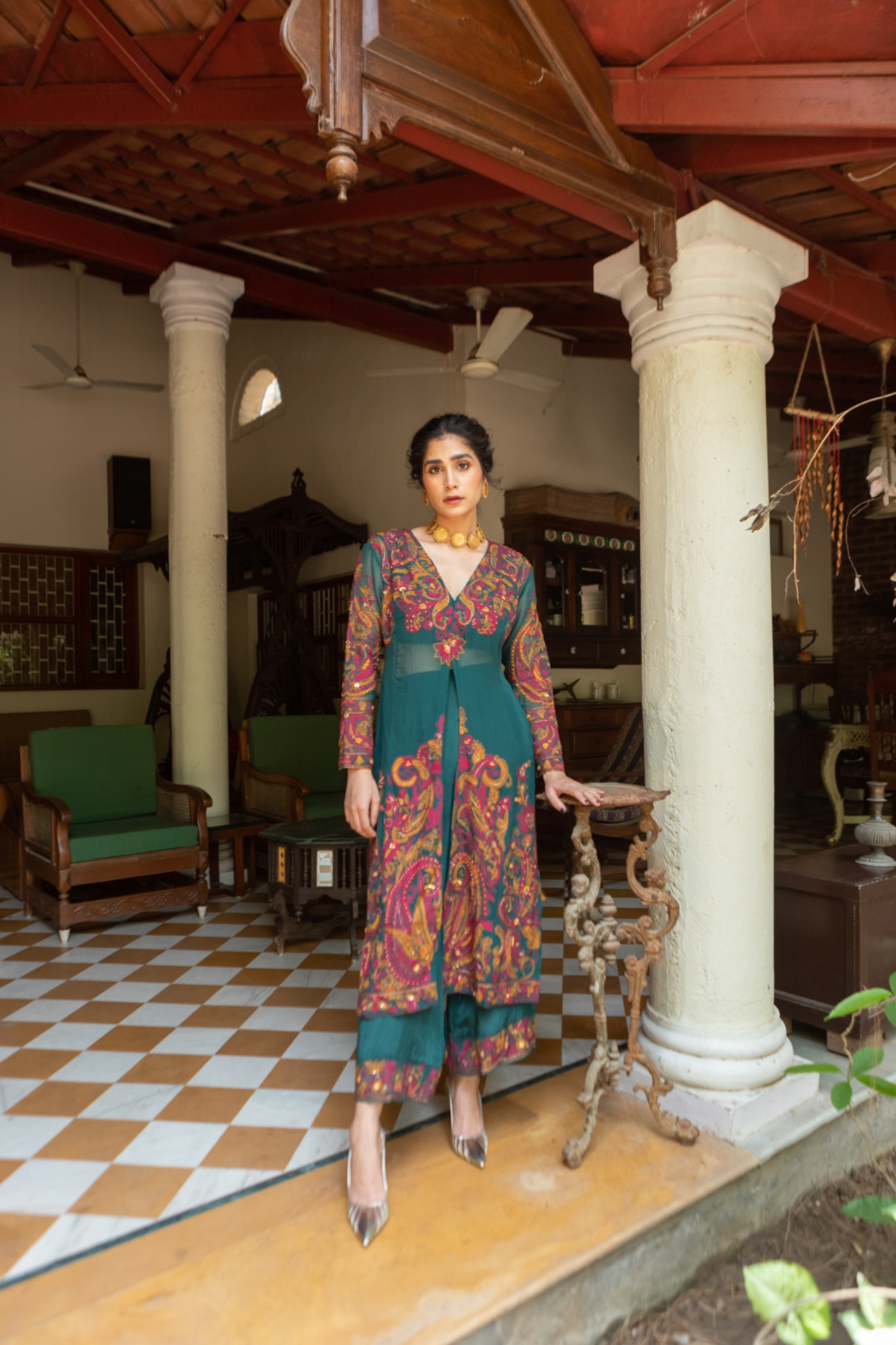 Green Paisley Embroidered Kurta Set